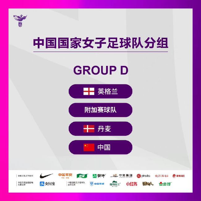 说着，她猛抽了自己两个大嘴巴，情绪激动的吼道：我这二十几年辛辛苦苦到最后，不过是竹篮打水一场空……二十多年啊。